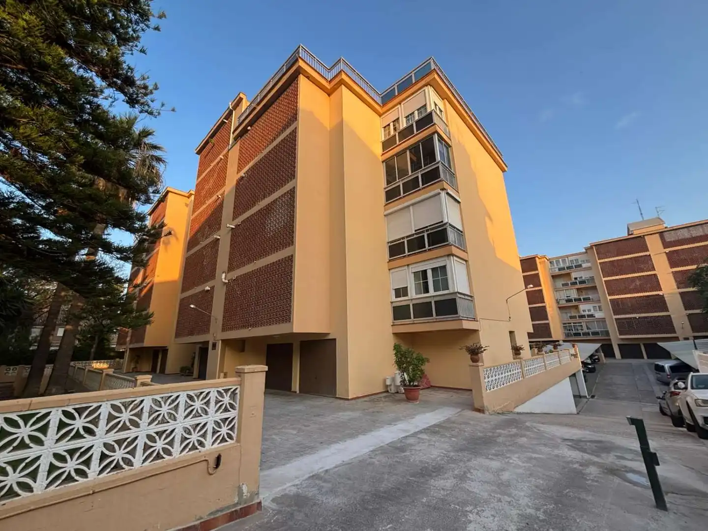Vista exterior de Ático en venta en Málaga con Aire acondicionado, Terraza y Piscina