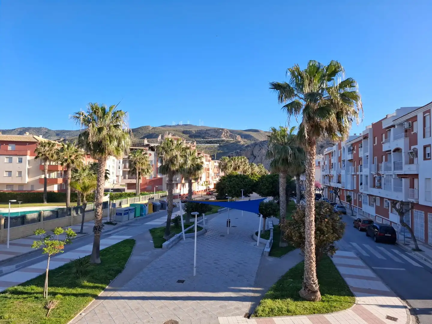 Vista exterior de Pis en venda en Motril amb Terrassa i Moblat