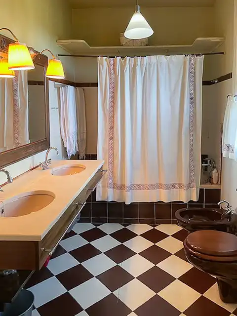 Bathroom of Houses for sale in Barcelona  with Heating, Private garden and Terrace