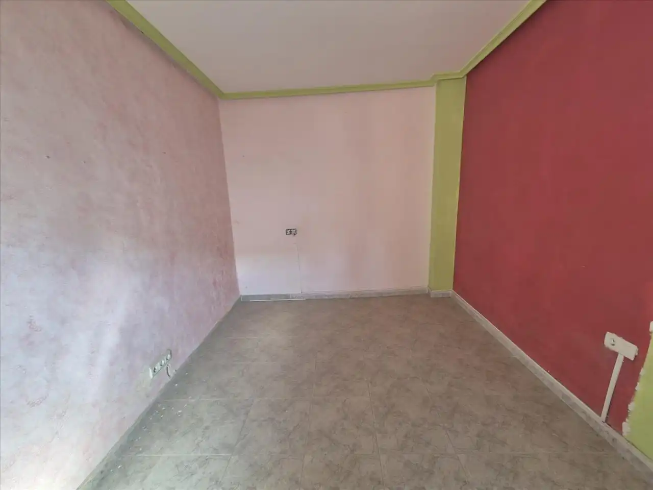 Schlafzimmer von Einfamilien-Reihenhaus zum Verkauf in Baza
