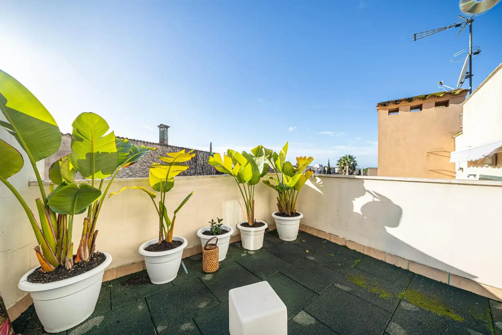 Terrace of Detached homes for sale in Calvià  with Air Conditioner, Heating and Private garden