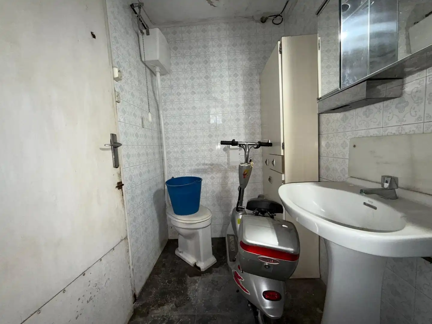 Bany de Casa o xalet en venda en Alginet amb Aire condicionat, Terrassa i Moblat