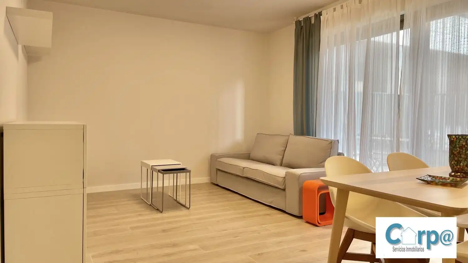 Wohnzimmer von Wohnung zur Miete in  Pamplona / Iruña mit Heizung, Terrasse und Abstellraum