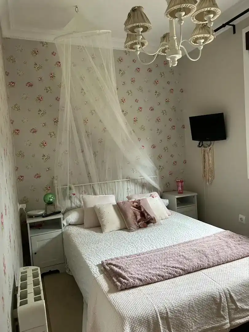 Dormitori de Casa o xalet en venda en Fornelos de Montes