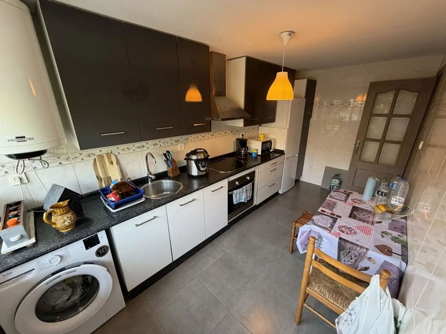 Cocina de Piso en venta en Avilés con Calefacción y Terraza