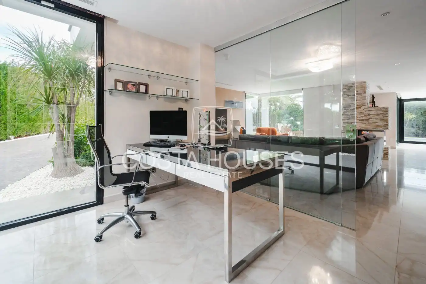 Houses for sale in Jávea / Xàbia  with Air Conditioner, Private garden and Terrace