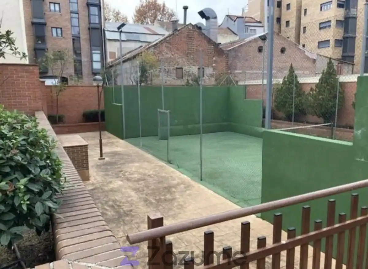 Terraza de Apartamento de alquiler en Madrid con Aire acondicionado, Calefacción y Jardín privado