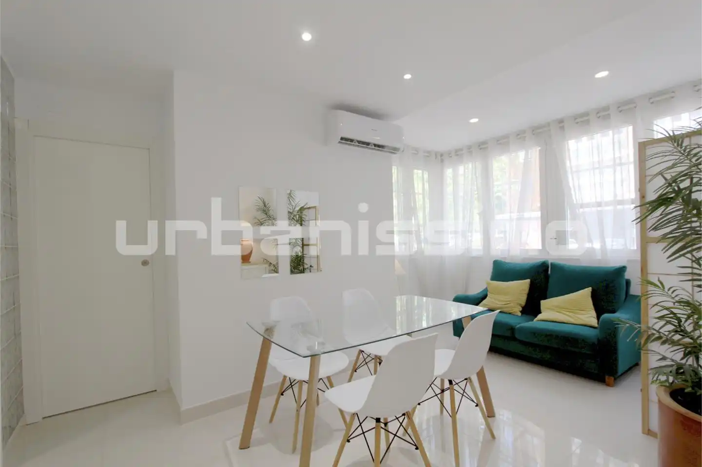 Sala d'estar de Apartament de lloguer en Madrid amb Aire condicionat, Calefacció i Moblat