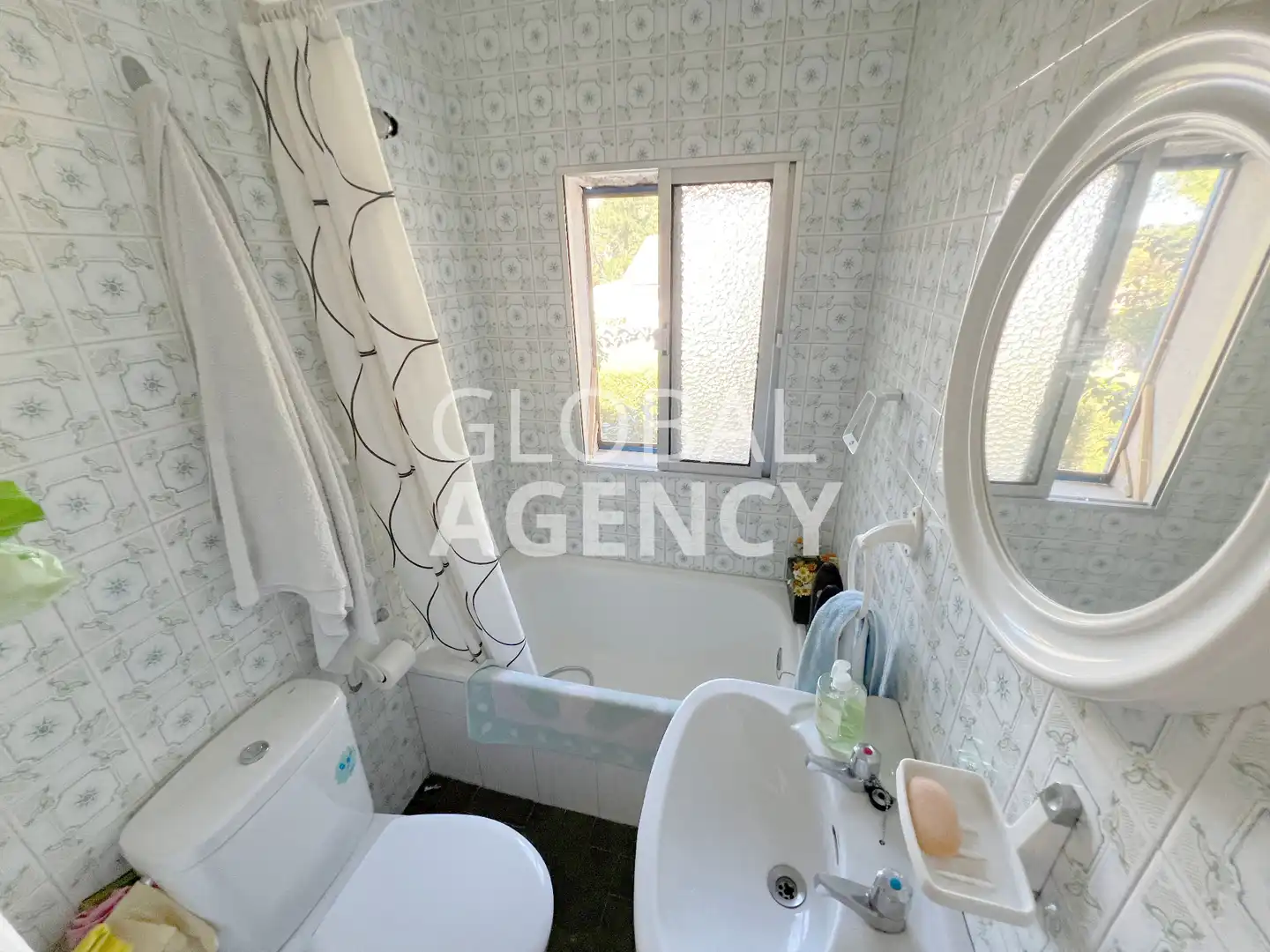 Badezimmer von Haus oder Chalet zum Verkauf in Herradón de Pinares mit Heizung, Privatgarten und Terrasse