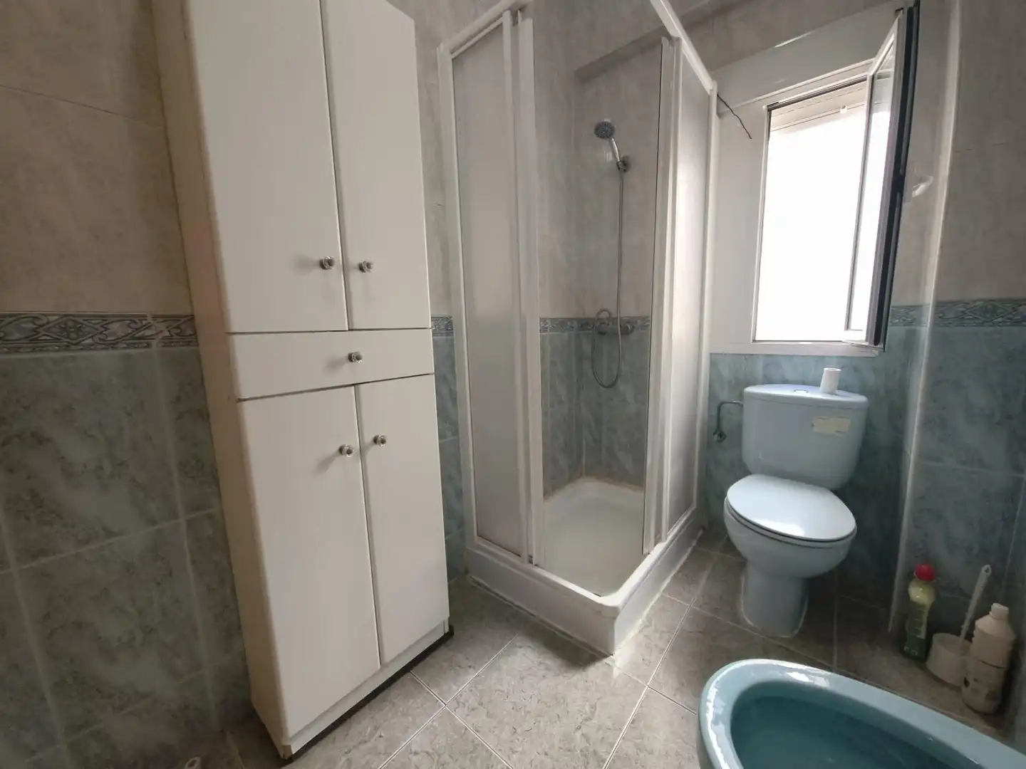 Badezimmer von Wohnung zur Miete in Granada mit Terrasse