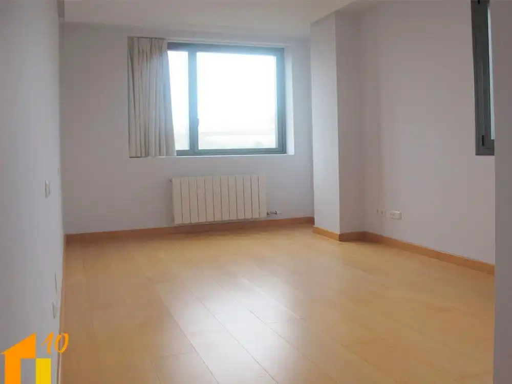Habitación de Piso de alquiler en Burgos con Calefacción y Trastero