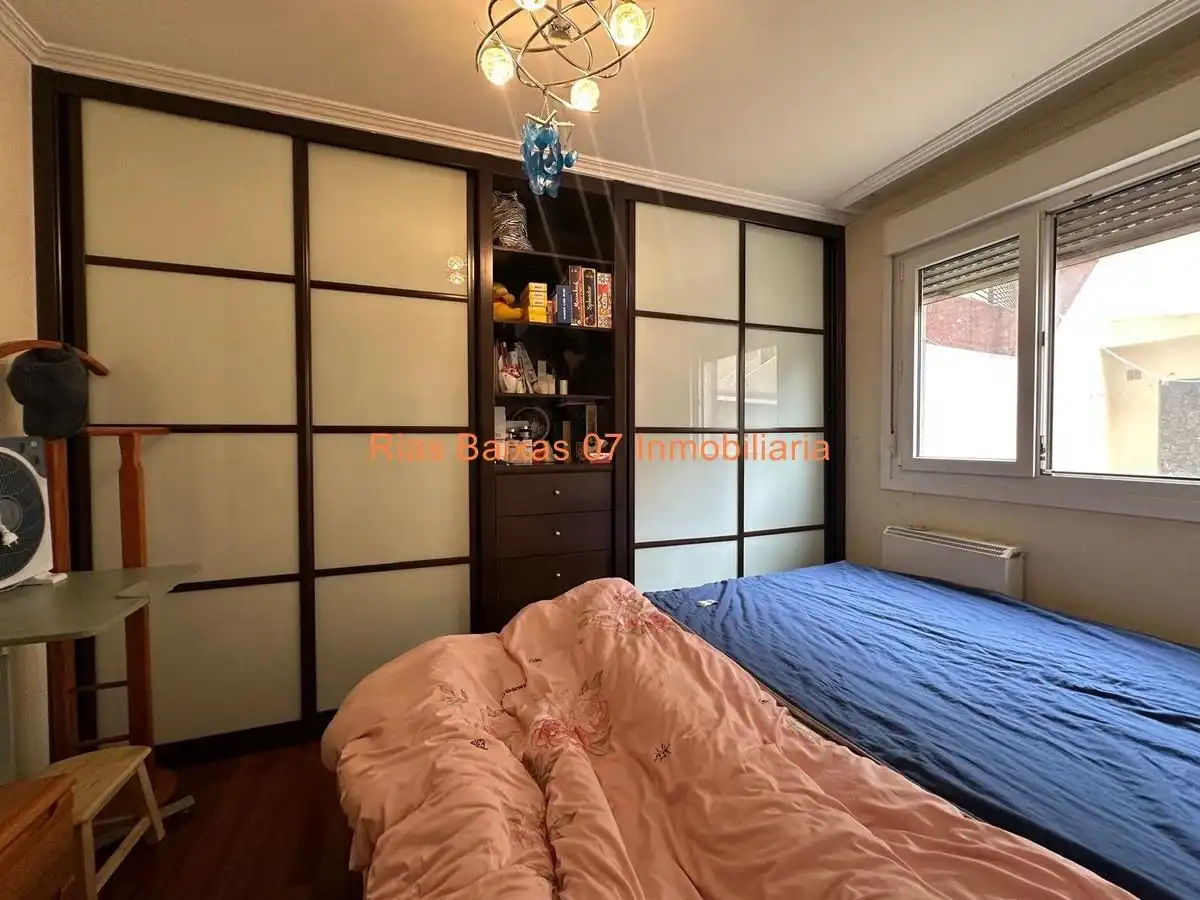 Habitación de Piso en venta en Vigo  con Calefacción, Parquet y Terraza