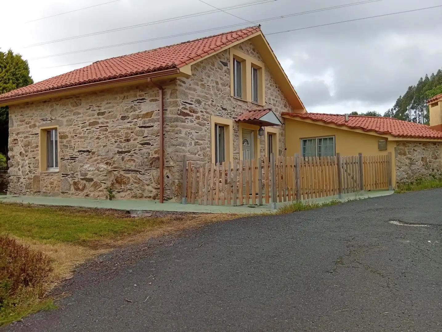 Vista exterior de Casa o xalet en venda en Cabanas amb Calefacció, Jardí privat i Traster