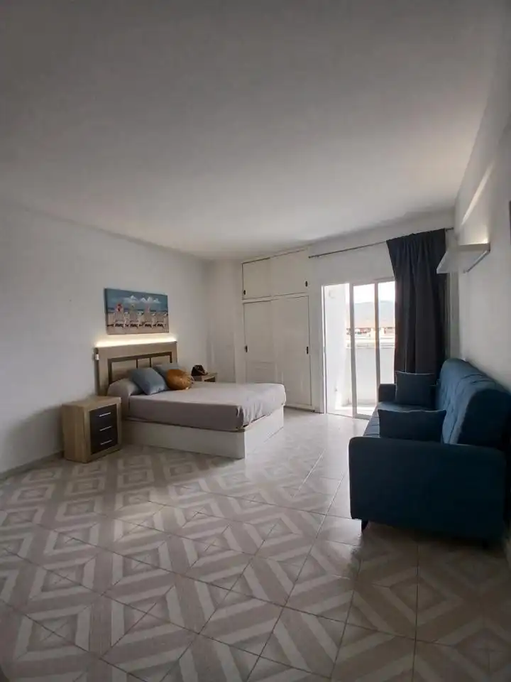 Habitación de Estudio de alquiler en Arona