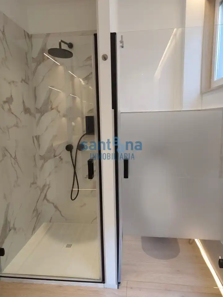 Badezimmer von Wohnungen zur Miete in León Capital  mit Heizung, Möbliert und Haustechnik