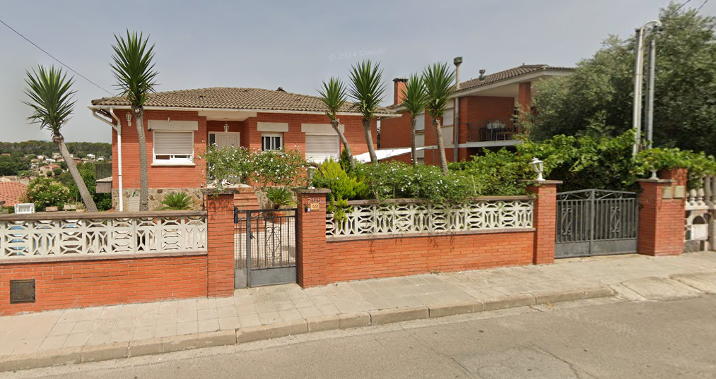 Country house for sale in Calle Juli Garreta, Lliçà d'Amunt