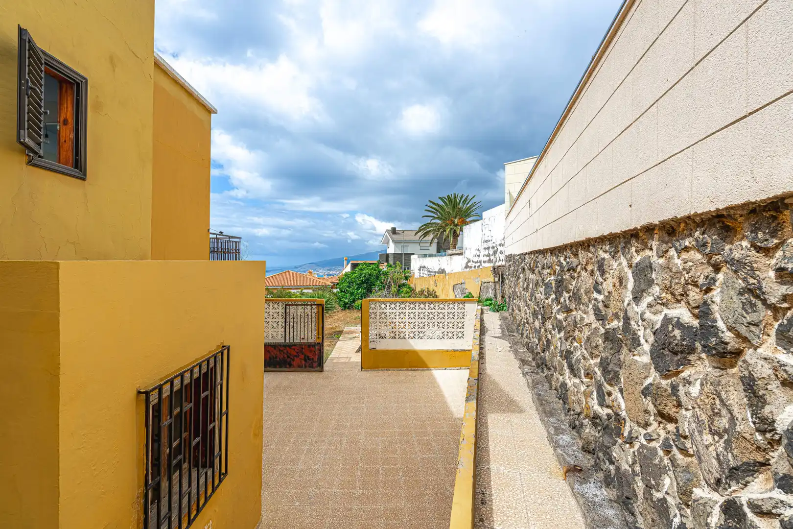 Vista exterior de Casa o chalet en venta en El Rosario con Aire acondicionado, Jardín privado y Terraza