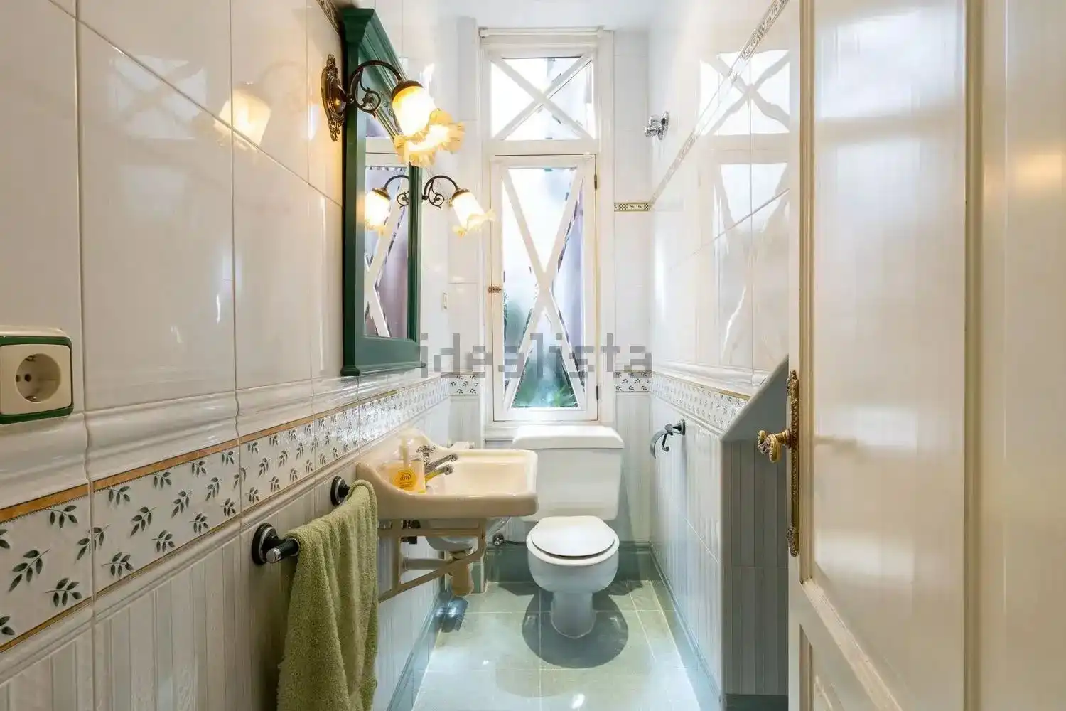 Bathroom of Ground floor for sale in Enguera  with Balcony