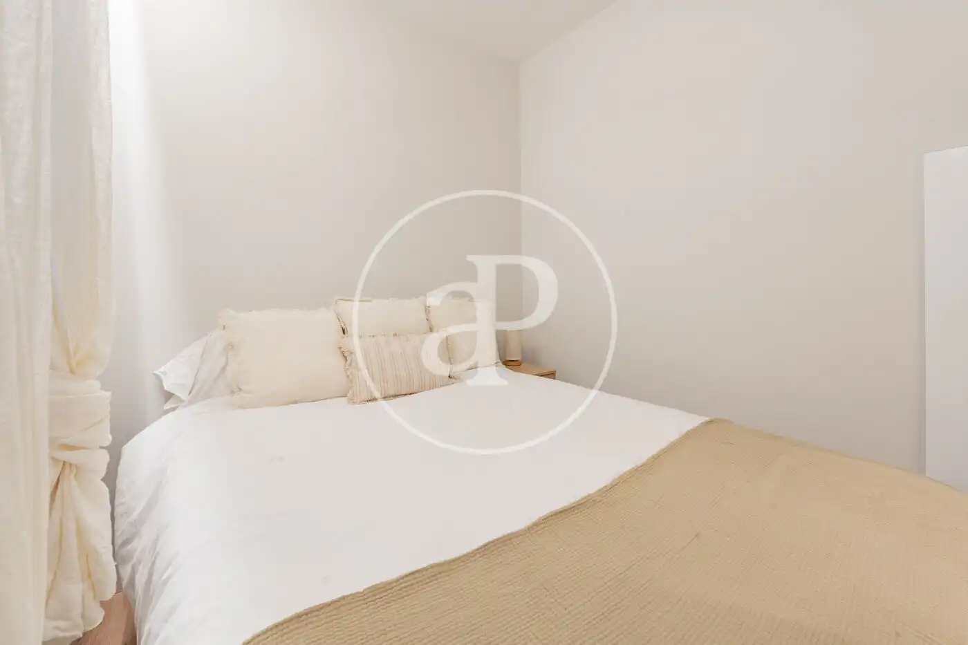 Bedroom of Flat for sale in Madrid  with Air Conditioner and Heating