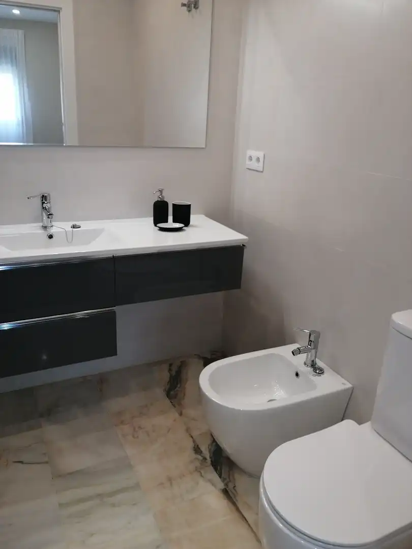 Apartamento de alquiler en Calle Administrador Gutierrez Anaya, Parque Alcosa