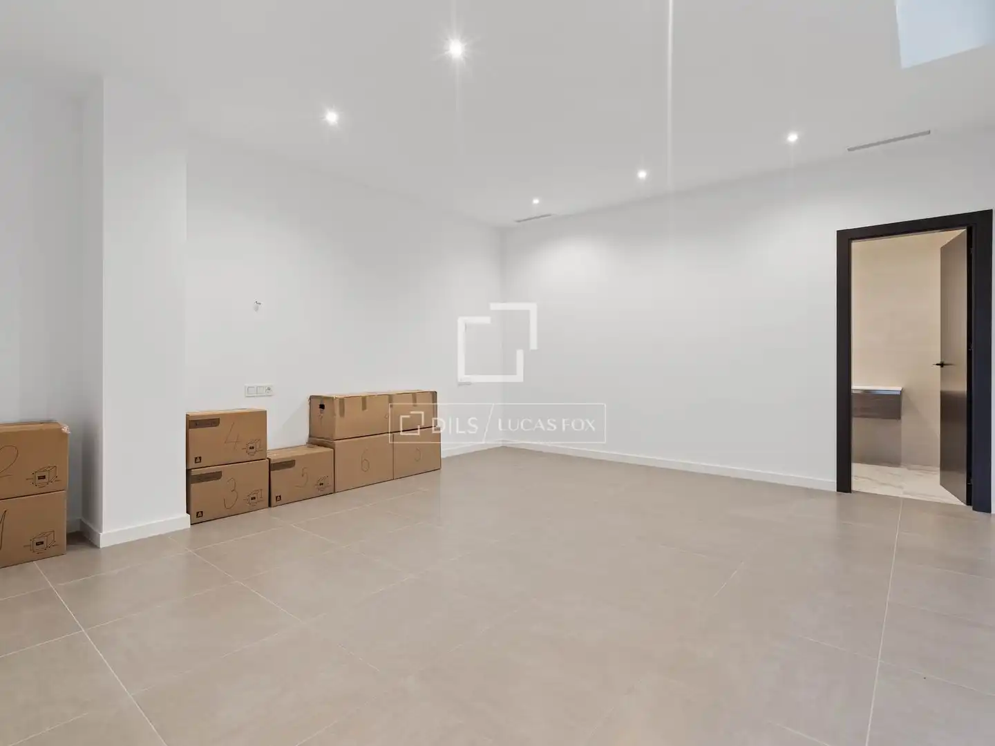 Houses for sale in Benahavís  with Air Conditioner, Heating and Private garden