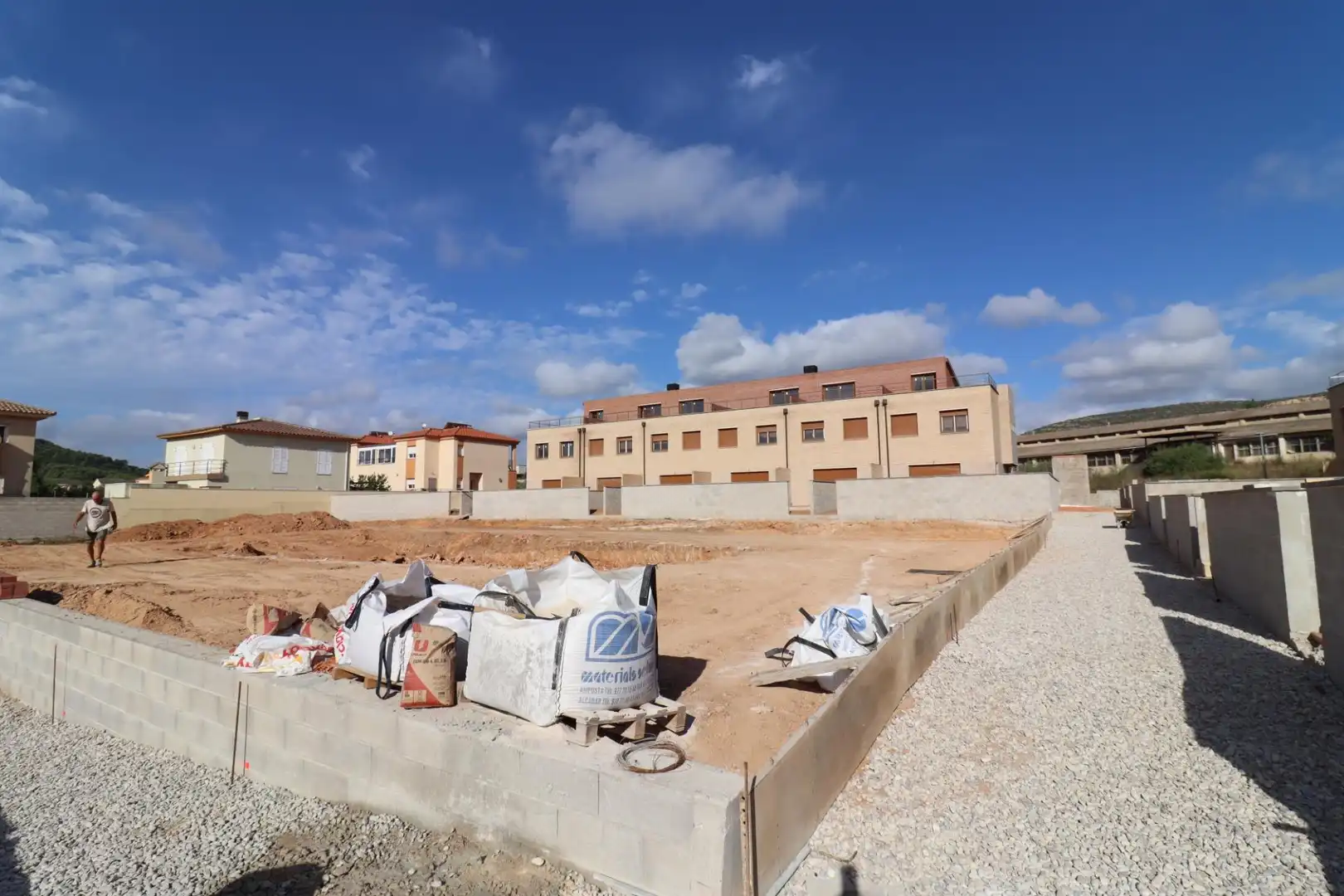 Casa adosada en venta en Calle Montserrat Roig, Ulldecona