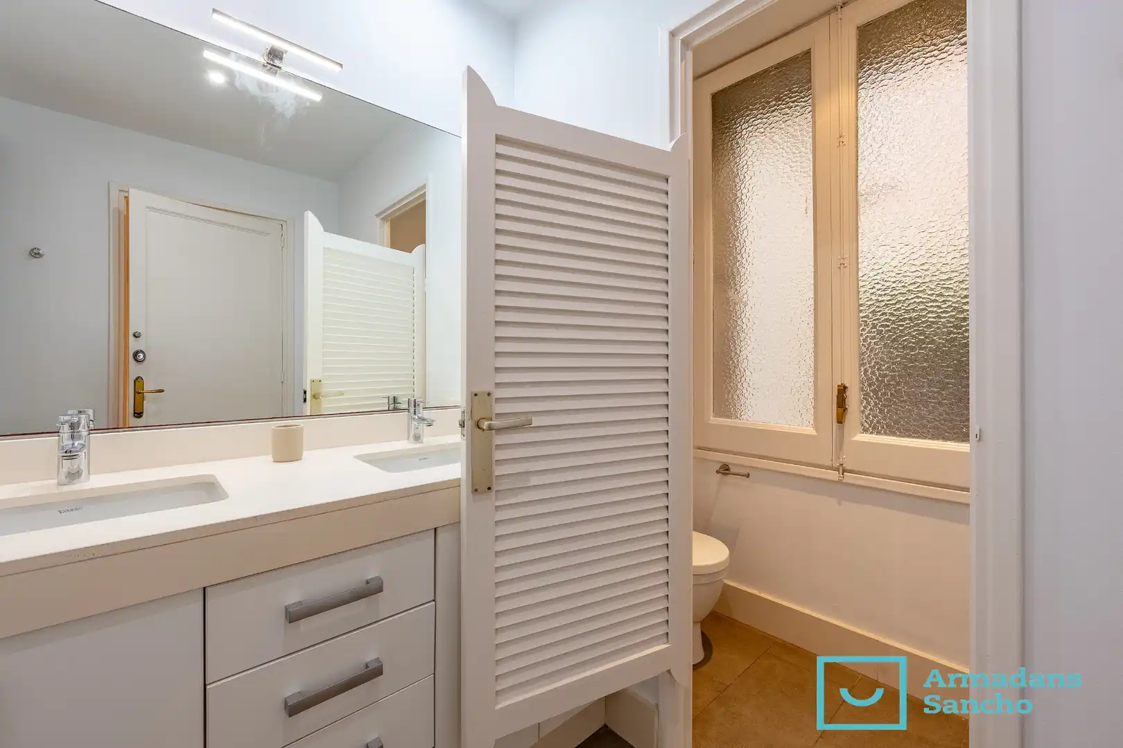 Bathroom of Ground floor for rent in Barcelona  with Private garden and Oven