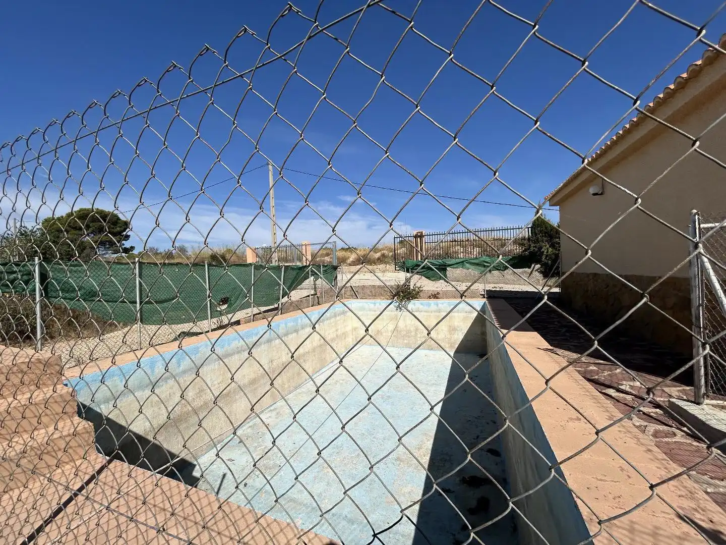 Swimming pool of Houses for sale in Torrent