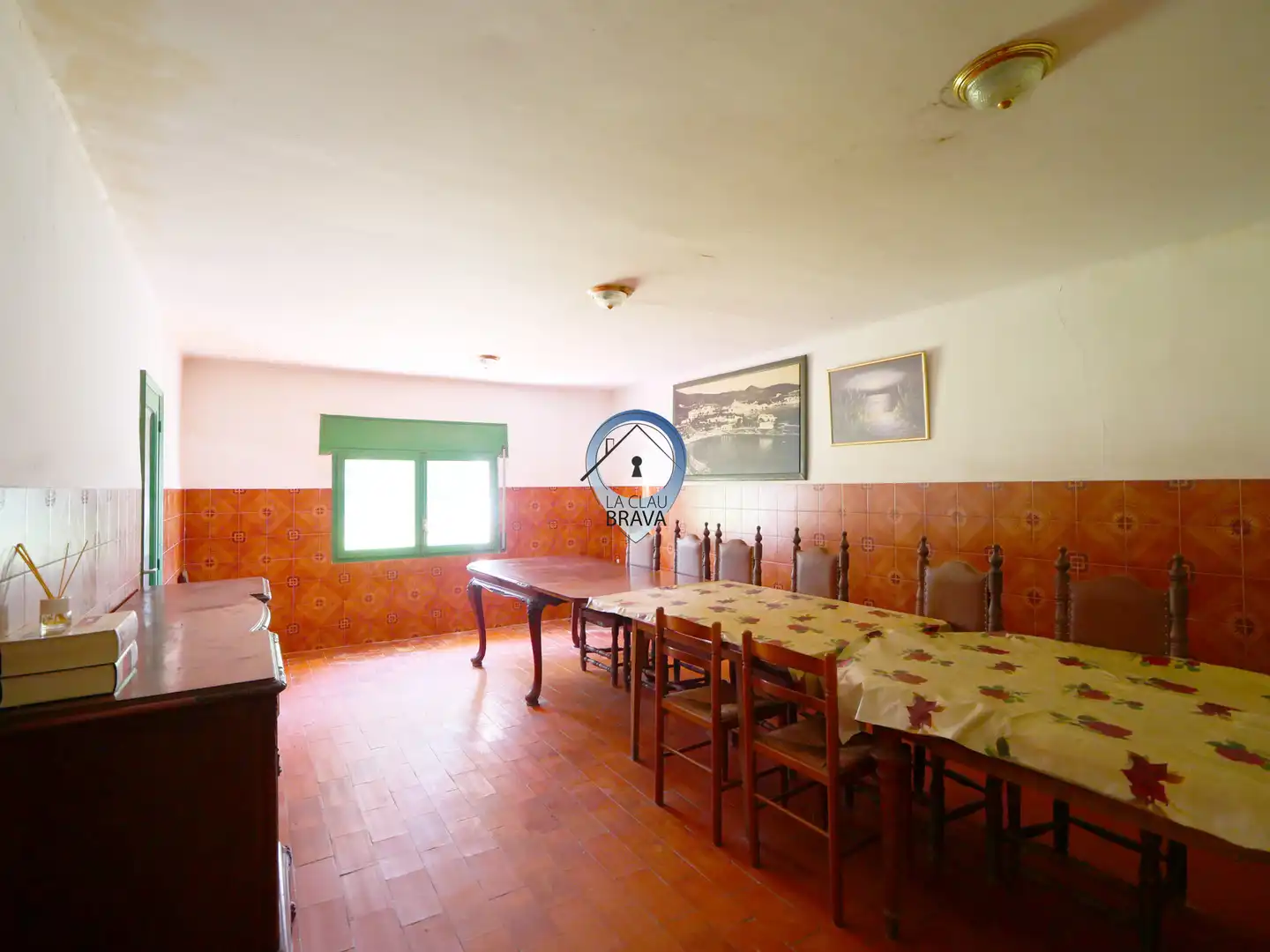 Esszimmer von Country house zum Verkauf in Bescanó mit Heizung, Privatgarten und Terrasse