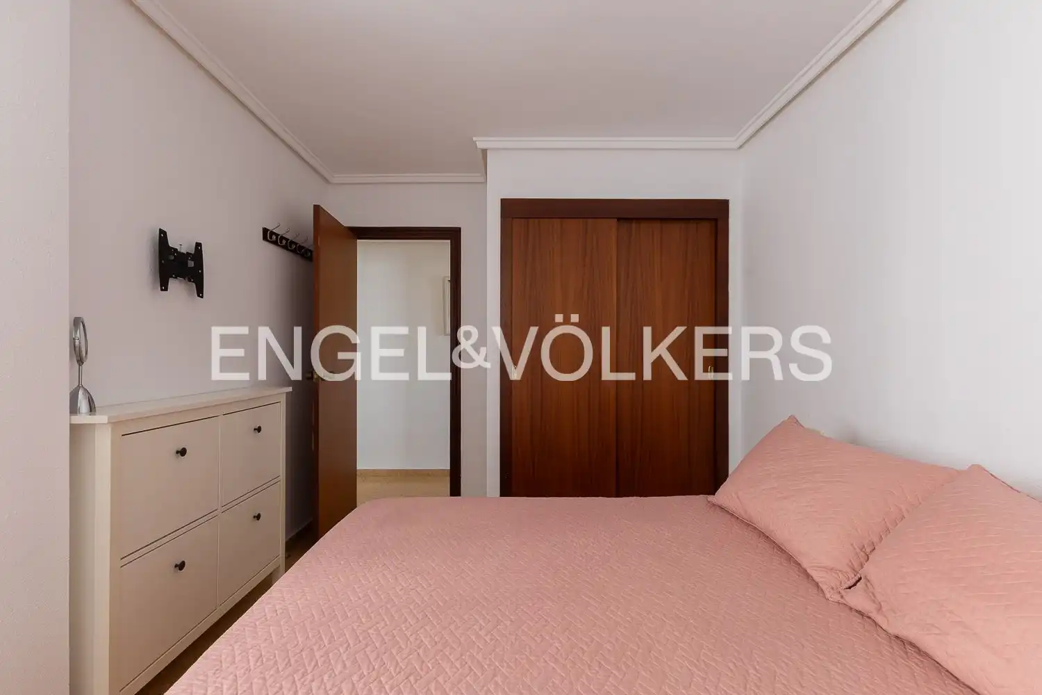 Schlafzimmer von Wohnung zum Verkauf in Valencia mit Klimaanlage, Heizung und Balkon