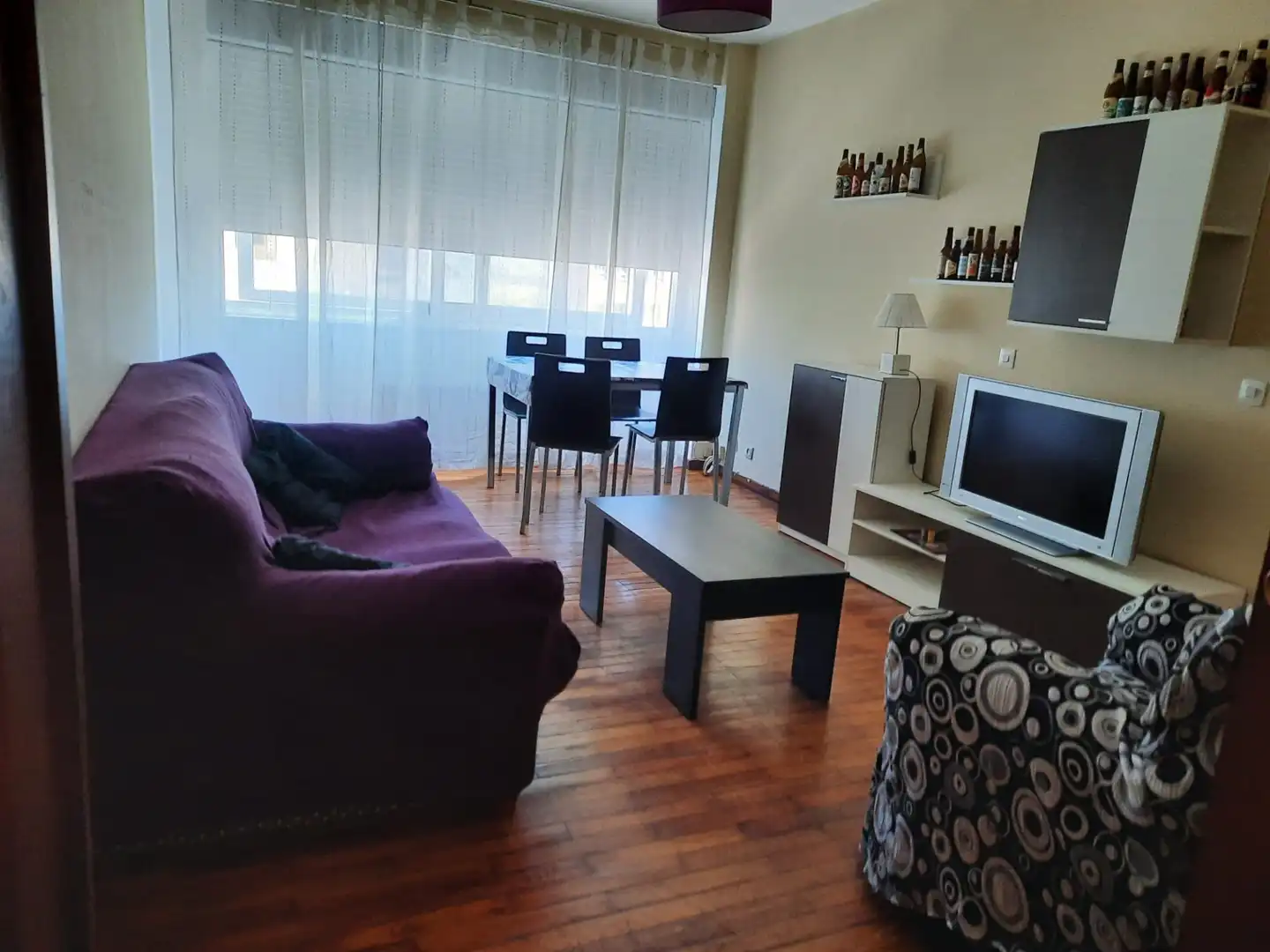 Sala d'estar de Pis de lloguer en Pontevedra Capital  amb Calefacció, Moblat i Forn