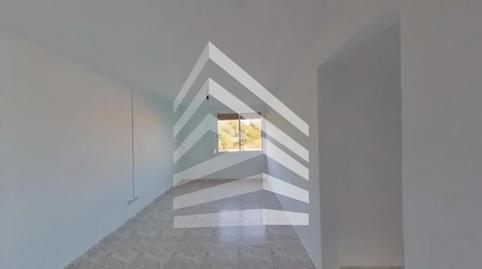 Foto 5 de Pis en venda a Carrer de Perafita, Ciutat Meridiana, Barcelona