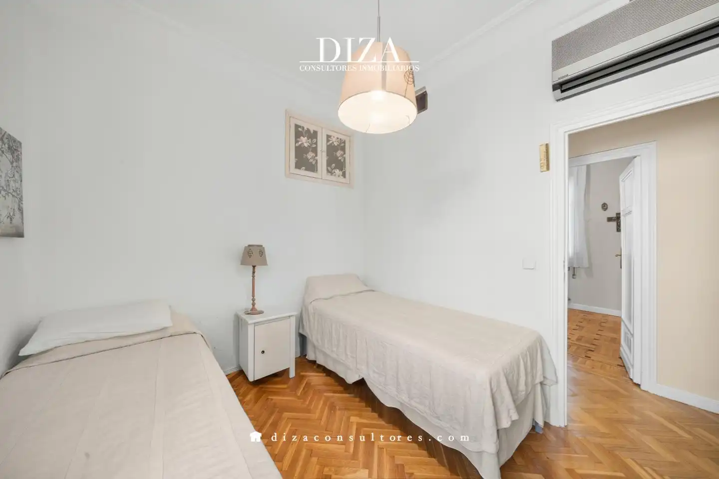 Bedroom of Attic for sale in Madrid  with Air Conditioner, Heating and Parquet flooring