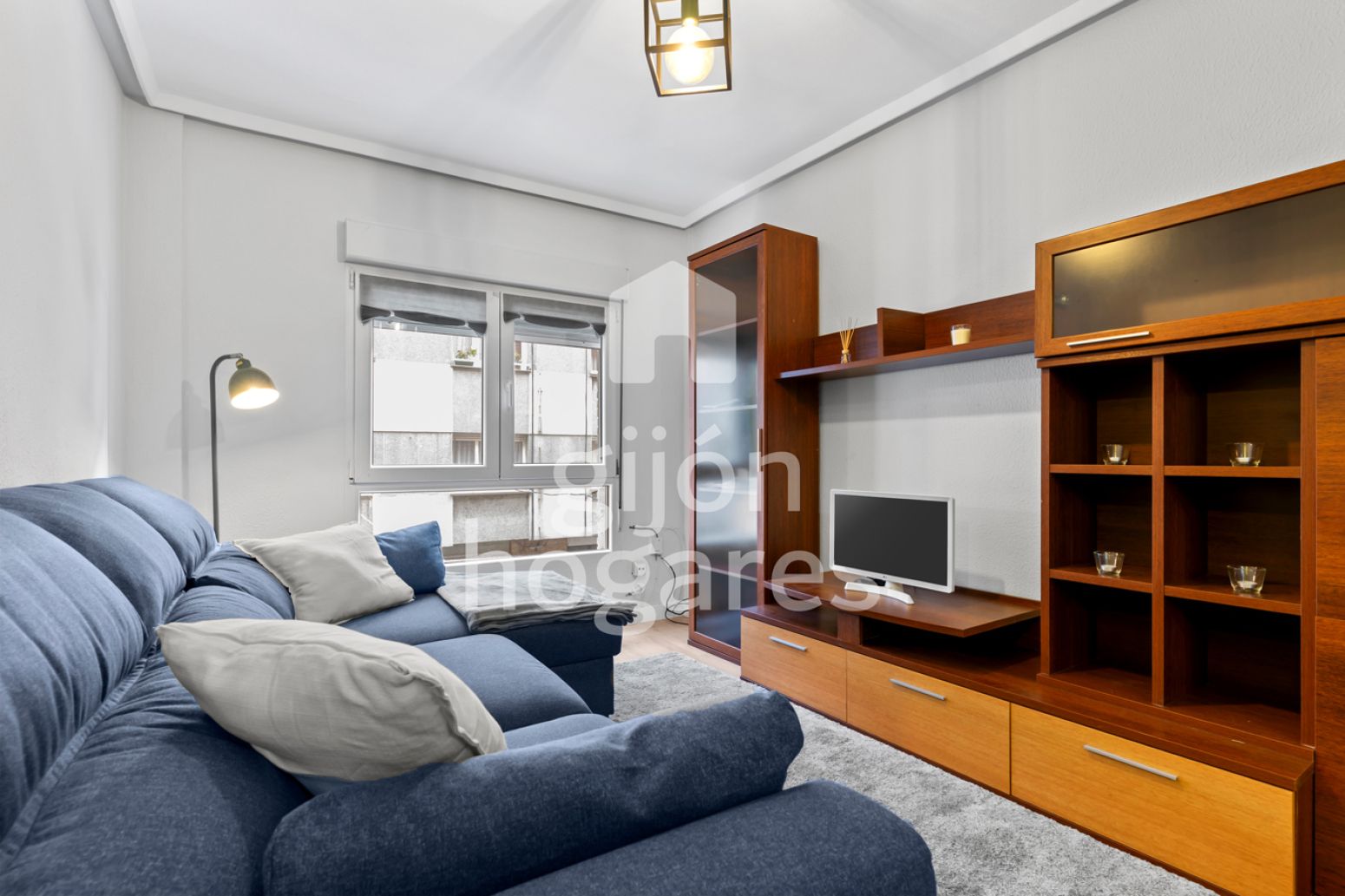 Living room of Flat to rent in Gijón   with Heating