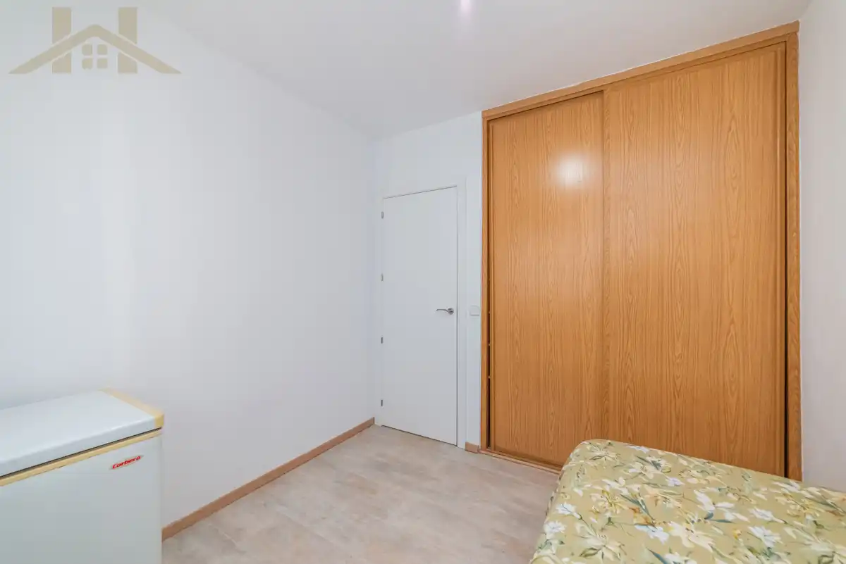 Dormitori de Casa adosada en venda en San Martín de la Vega amb Aire condicionat, Calefacció i Balcó