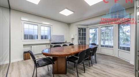 Foto 2 de Casa adosada de alquiler en Peñagrande, Madrid