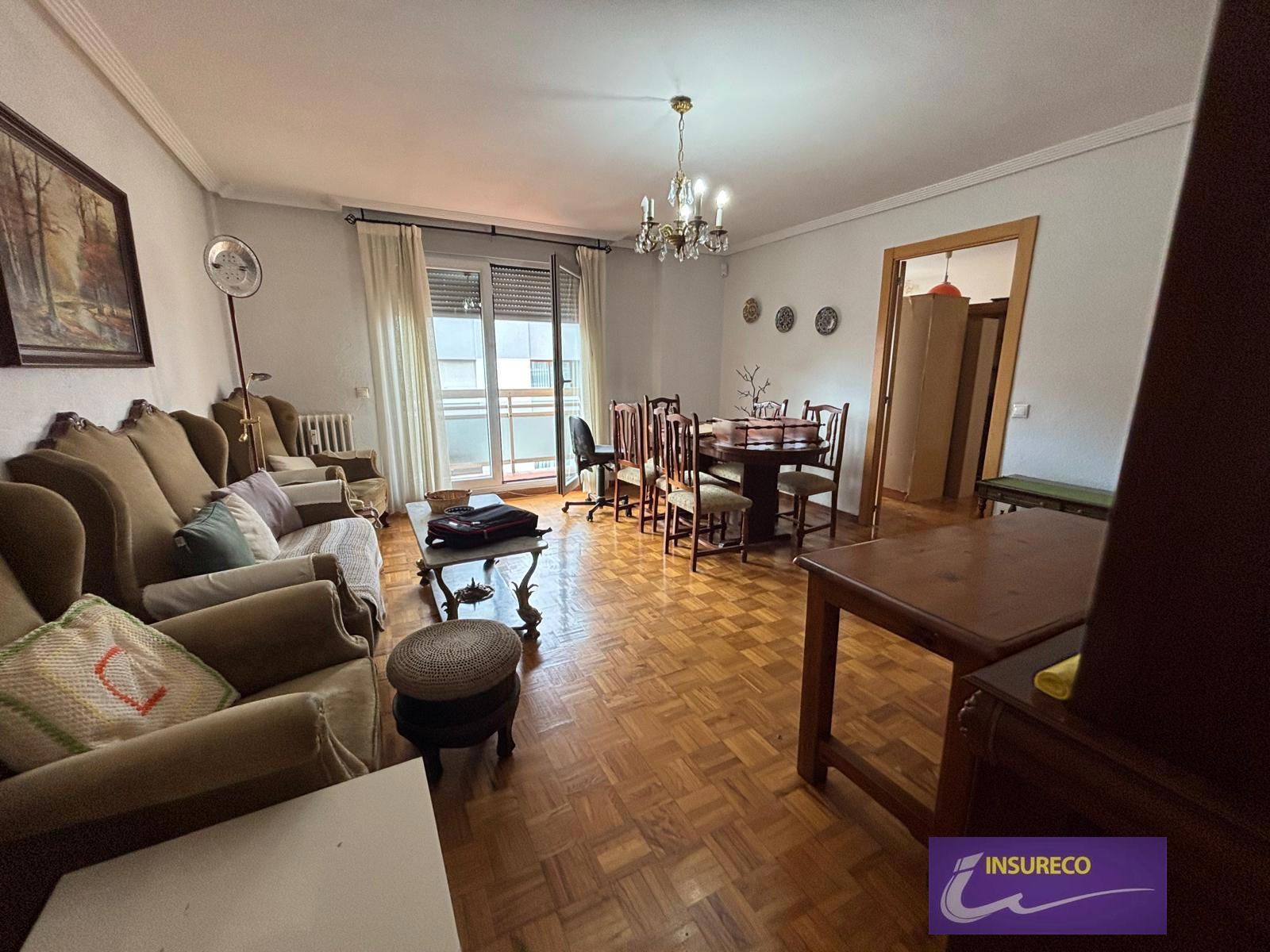Sala de estar de Piso en venta en León Capital  con Parquet, Terraza y Amueblado