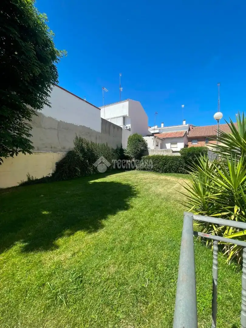 Casa adosada en venta en Av. de la Virgen de Loreto, Centro