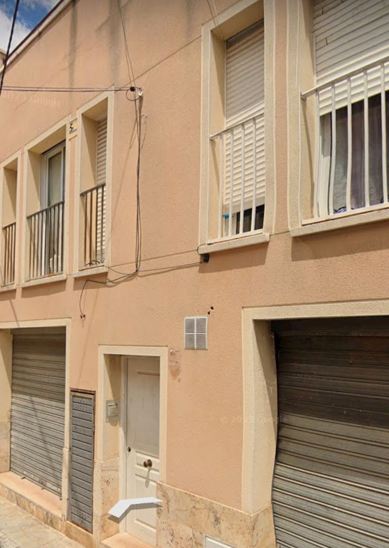 Vista exterior de Casa adosada en venda en Castellet i la Gornal amb Calefacció, Terrassa i Balcó