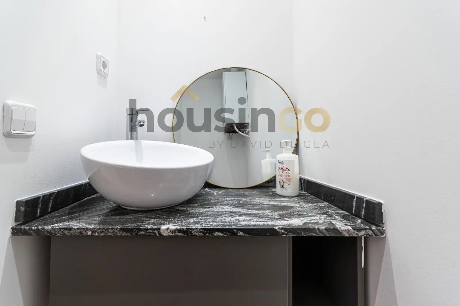 Badezimmer von Wohnung zur Miete in Madrid mit Heizung und Möbliert