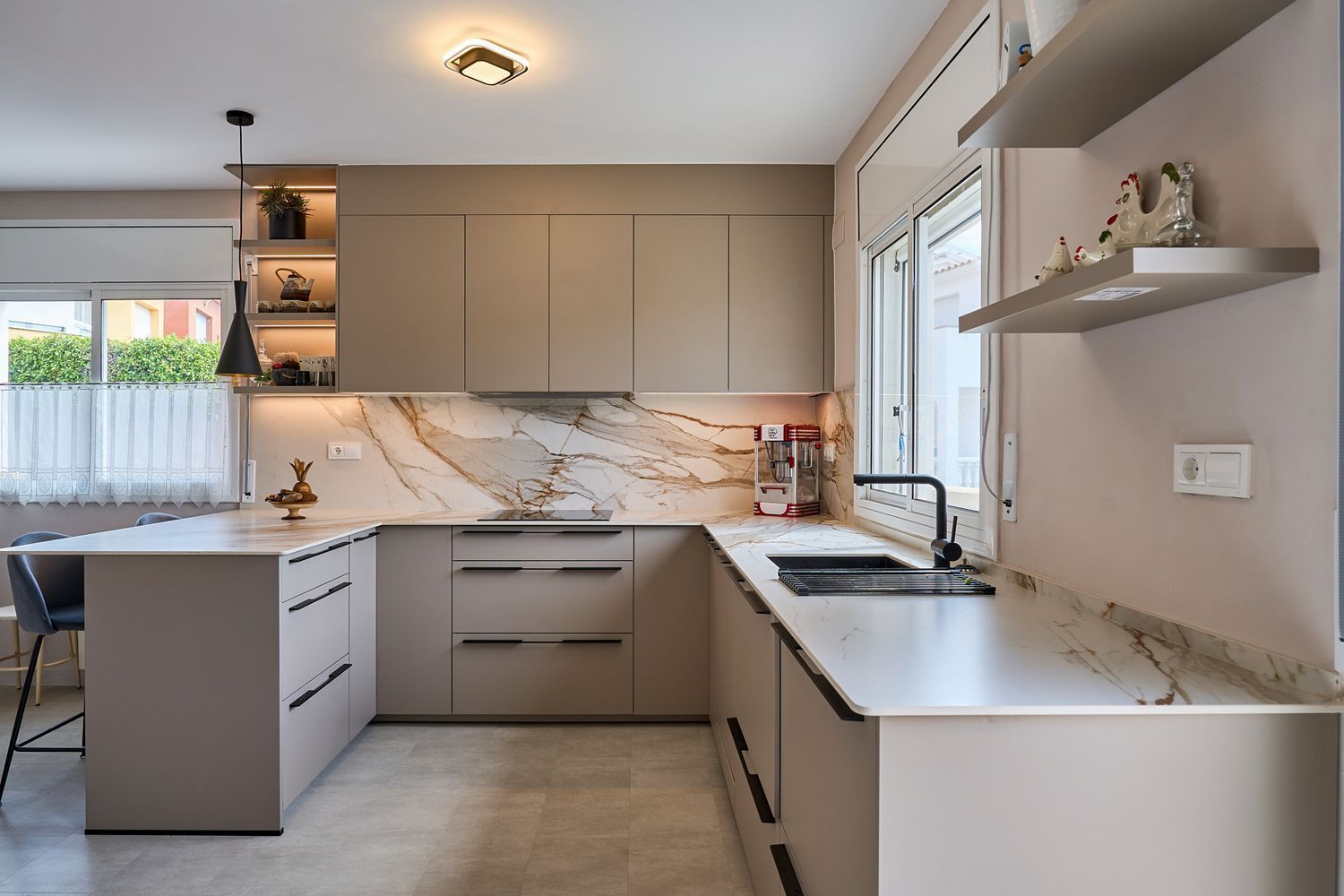 Kitchen of House or chalet for sale in Sant Pere de Ribes  with Air Conditioner, Terrace and Storage room