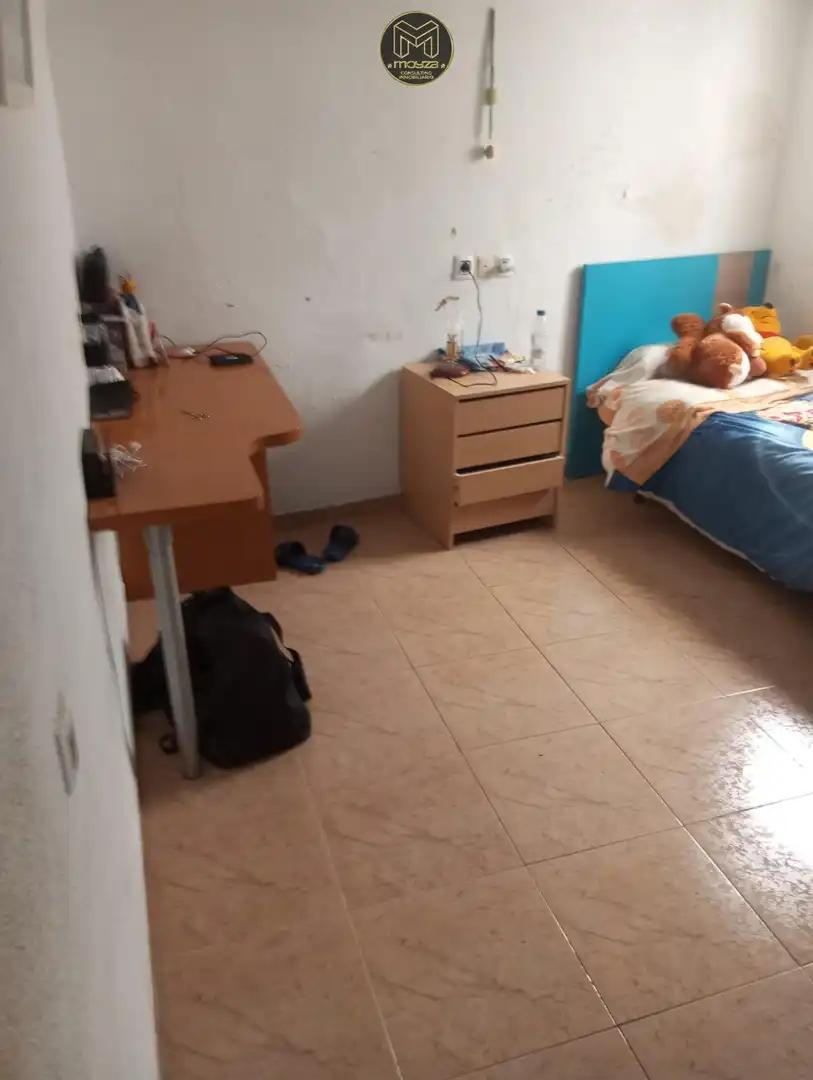 Dormitori de Casa o xalet en venda en Jaén amb Terrassa, Traster i Balcó