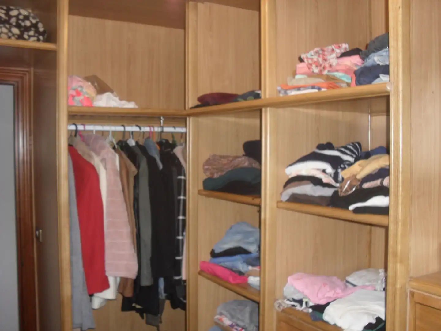 Dormitori de Casa o xalet en venda en Vigo  amb Jardí privat, Terrassa i Traster