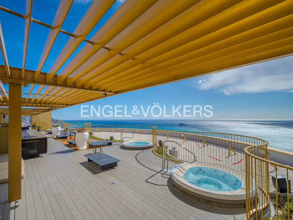 Terrace of Flat for sale in Benidorm  with Air Conditioner, Terrace and Jacuzzi