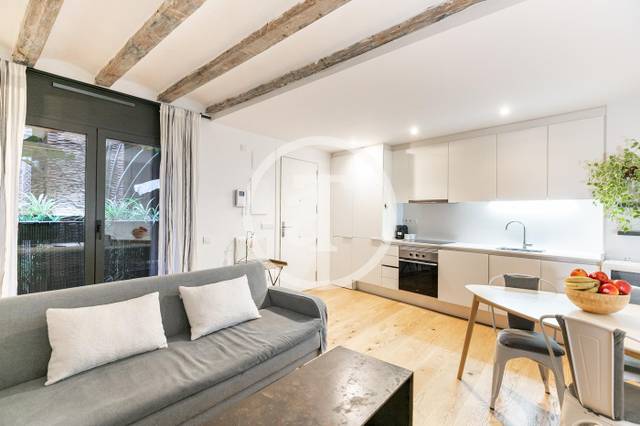 Piso en Alquiler en Carrer del Rec Comtal en Sant Pere, Sta. Caterina i la Ribera