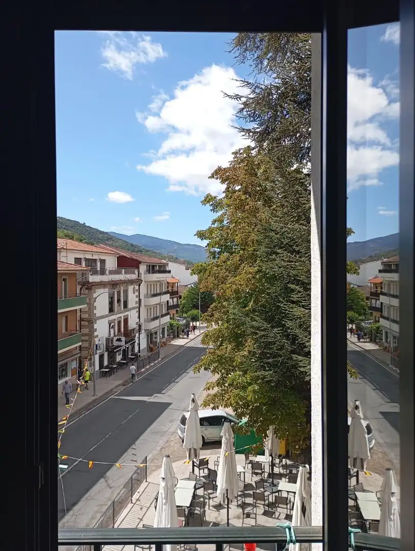 Vista exterior de Edificio en venta en Baños de Montemayor