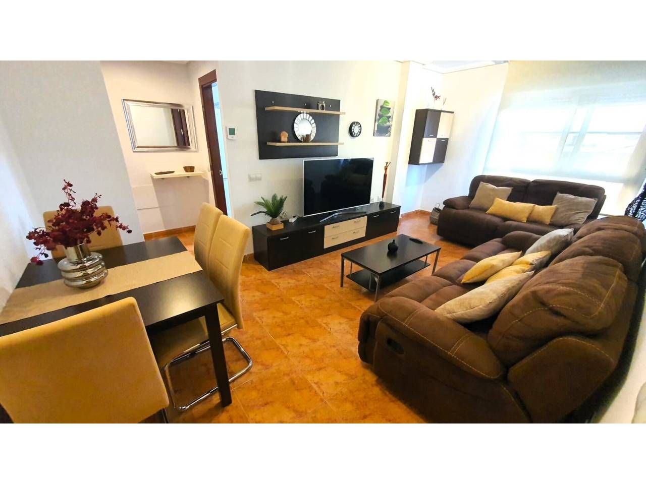 Sala de estar de Piso de alquiler en  Almería Capital con Aire acondicionado y Amueblado