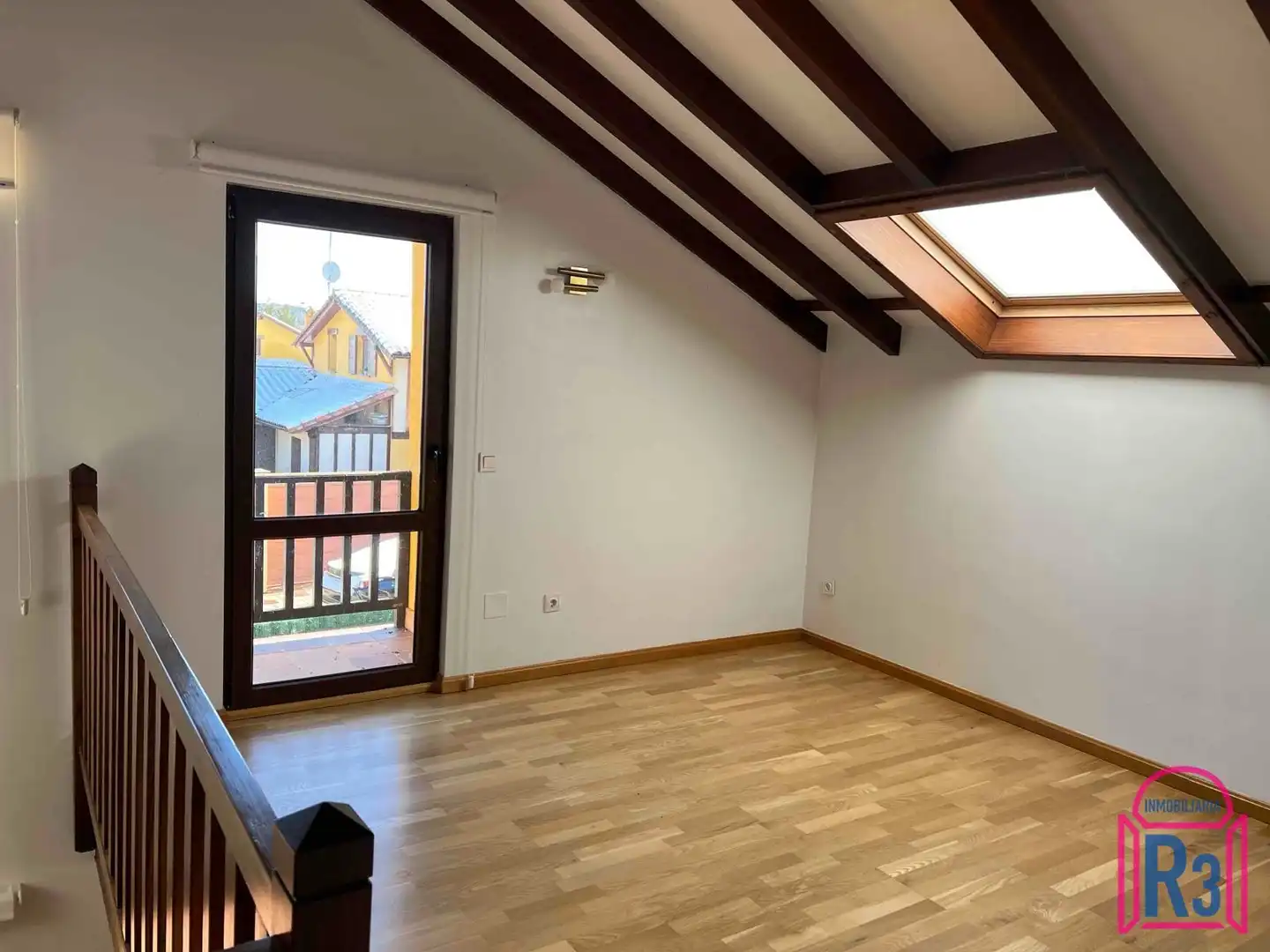 Sala de estar de Casa o chalet en venta en Villaquilambre con Calefacción