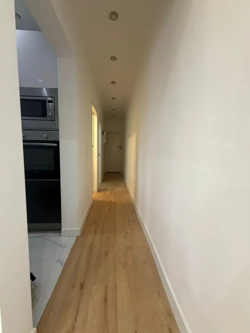 Flat for rent in Barcelona  with Air Conditioner