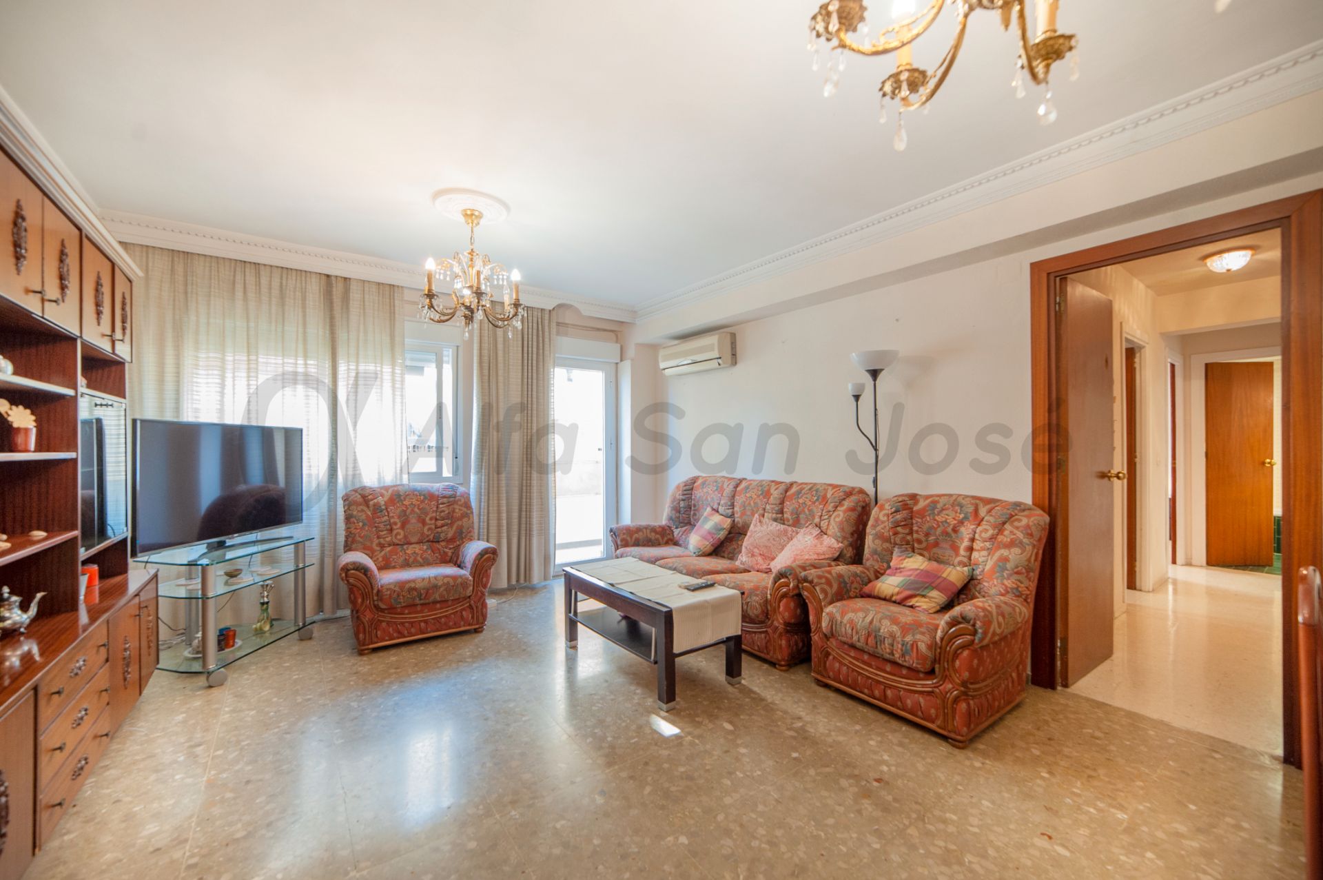 Living room of Flat for sale in  Sevilla Capital  with Furnished and Balcony